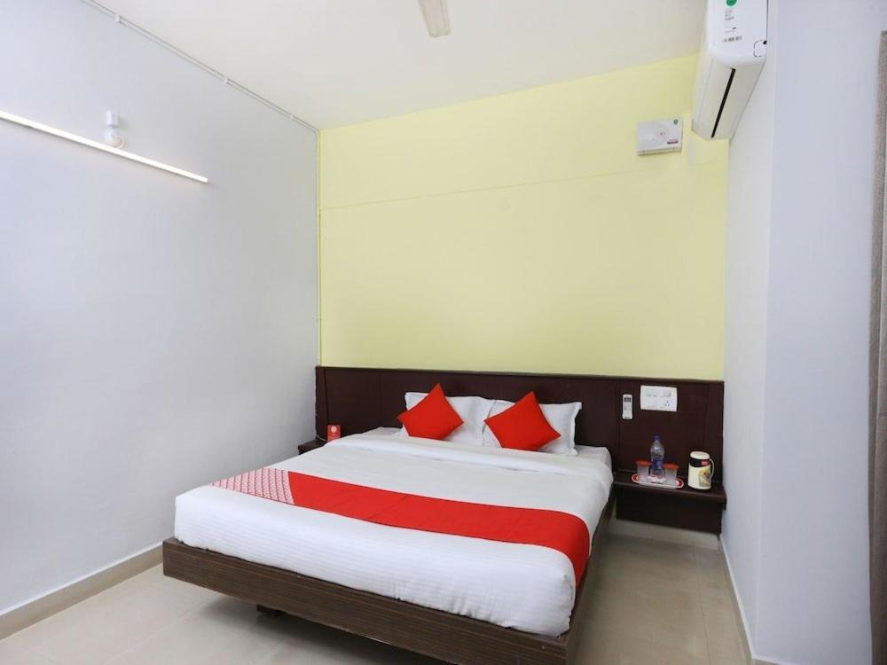 Sai Golden Rooms Τιρουπάτι Εξωτερικό φωτογραφία
